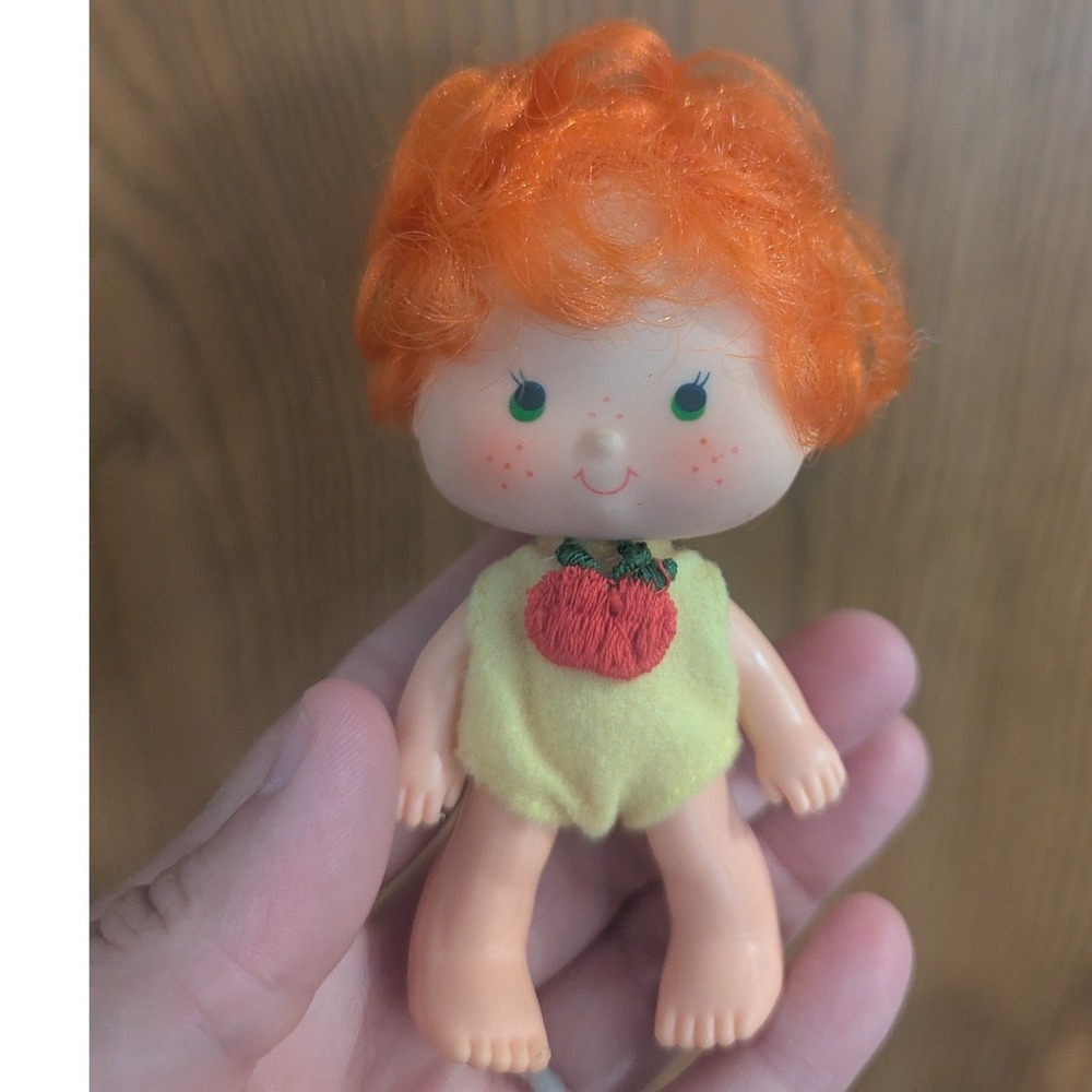Vintage 1980 Strawberry Shortcake Apple Dumplin Doll w/ Box & Comb Kenner - Picture 8 of 16